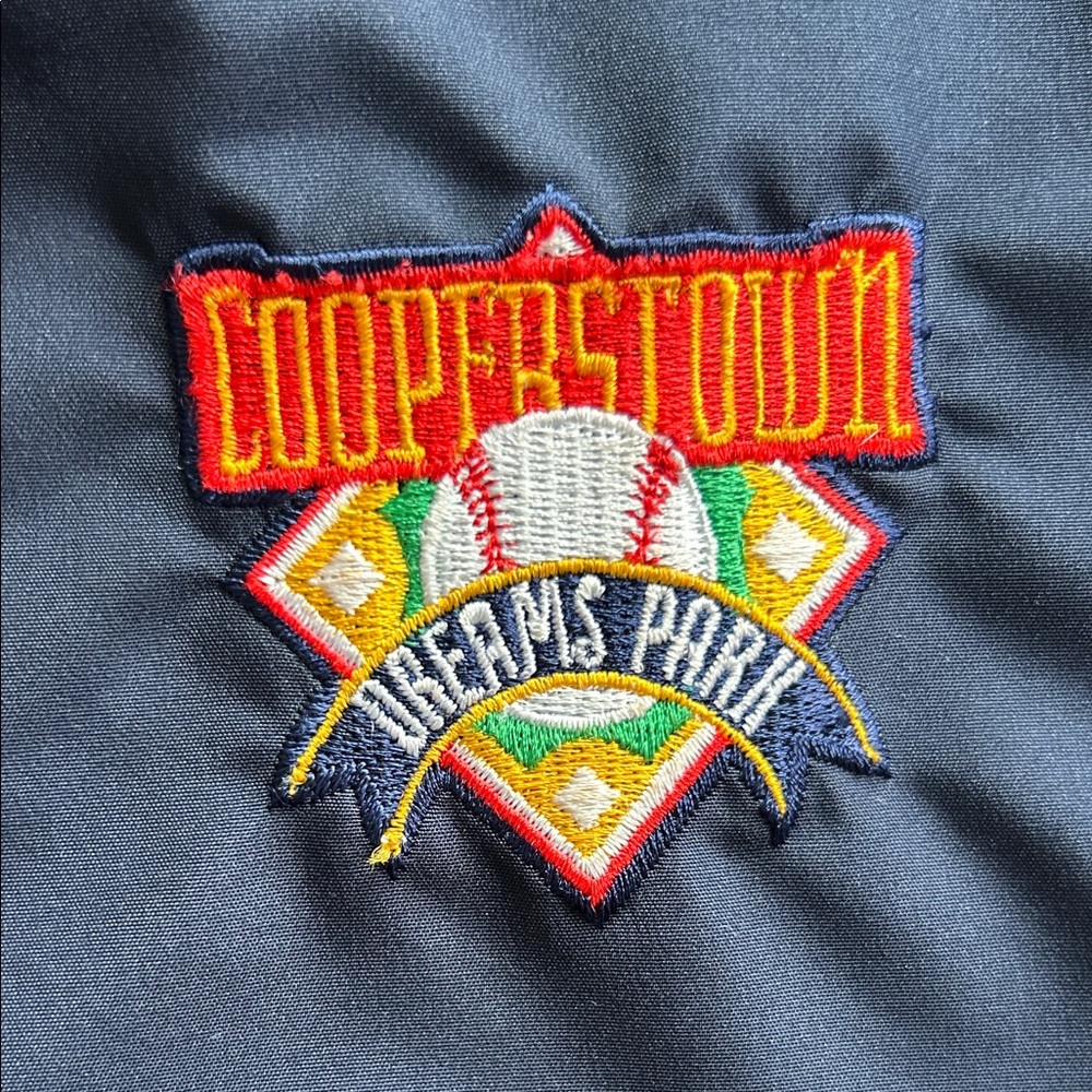 Cooperstown short sleeve wind breaker